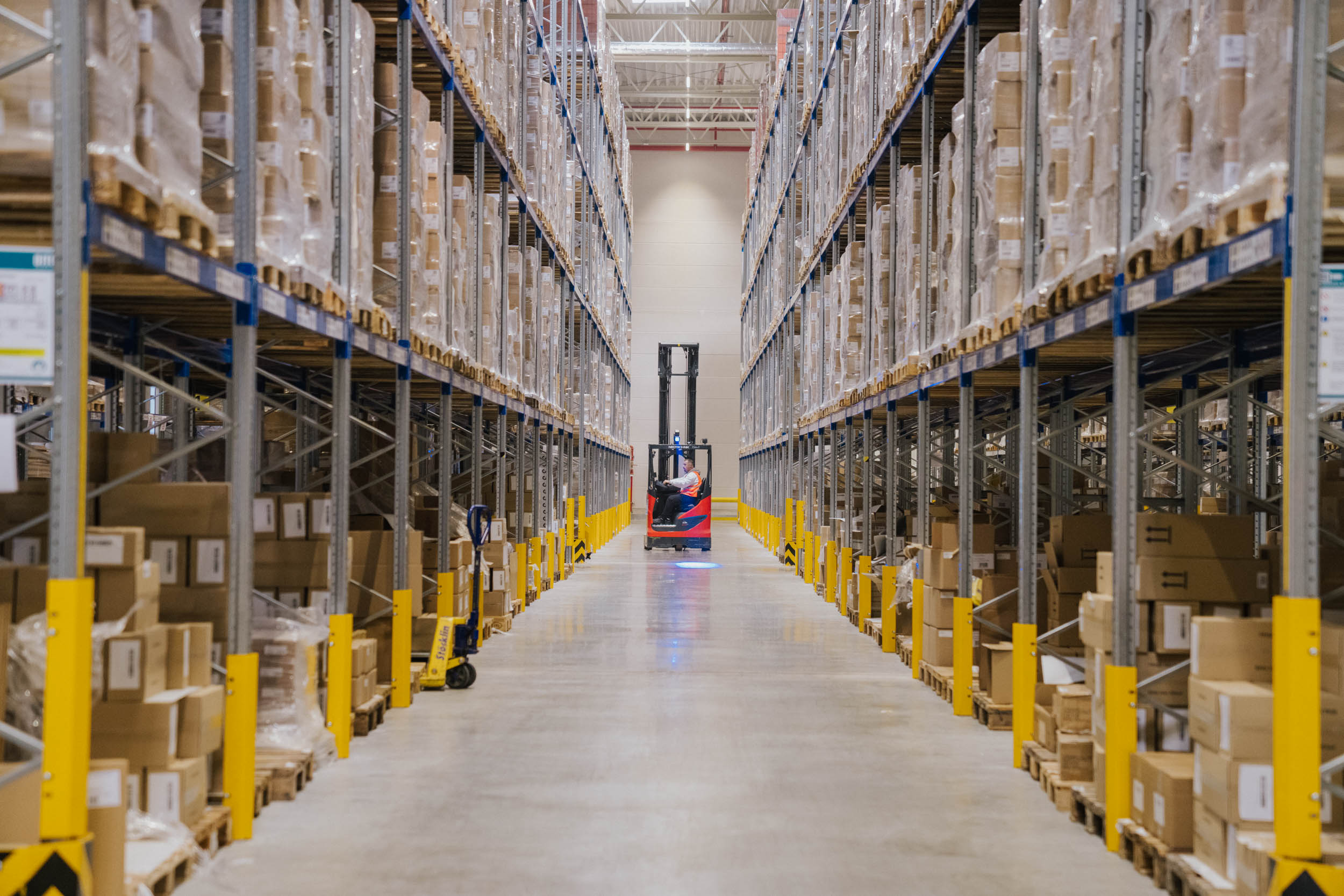 Innenansicht des Logistikzentrums Greven der WM GROUP